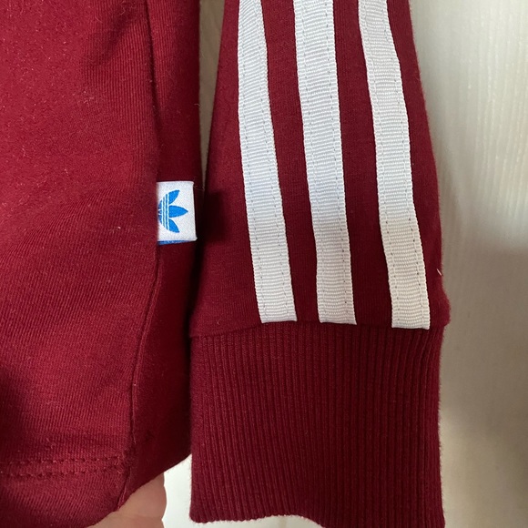 Adidas 3 stripes long sleeve tee size xs - Picture 3 of 4